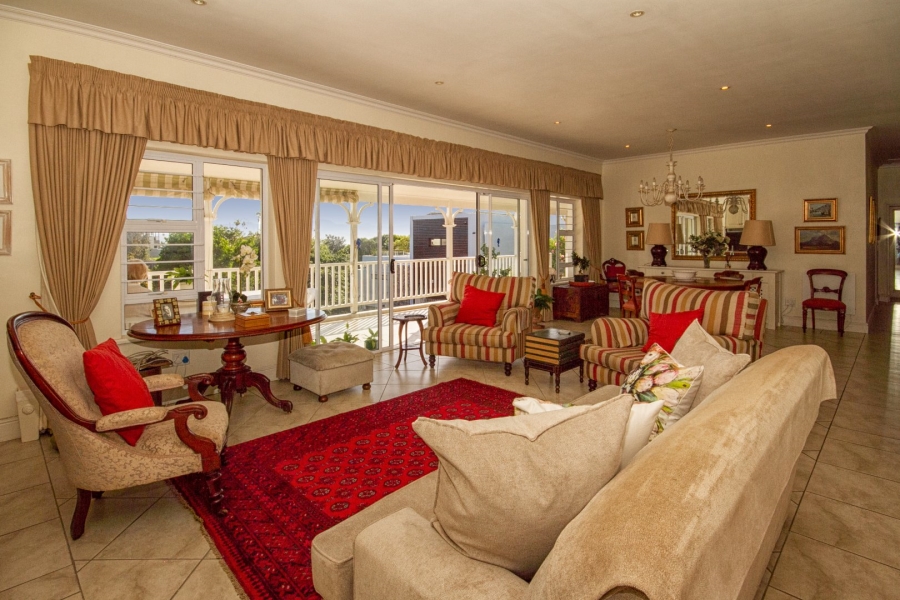 3 Bedroom Property for Sale in Upper Main Street Western Cape